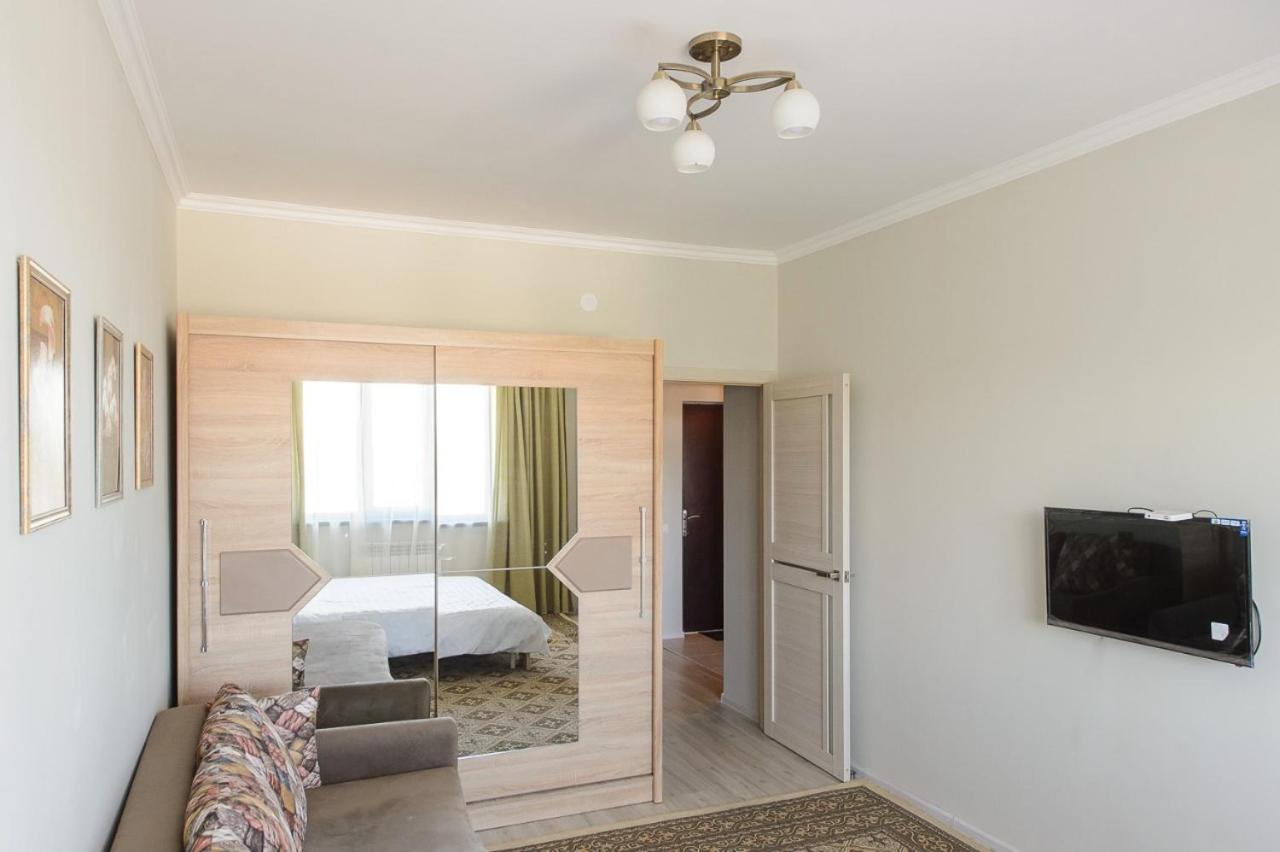 Appartments " Zhetysu-4" Ałma Ata Zewnętrze zdjęcie