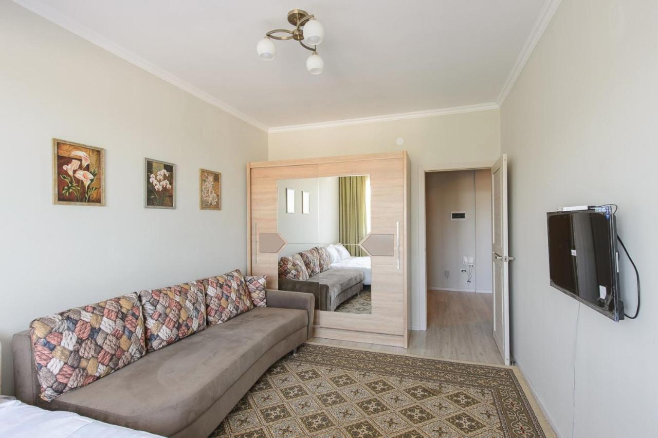 Appartments " Zhetysu-4" Ałma Ata Zewnętrze zdjęcie
