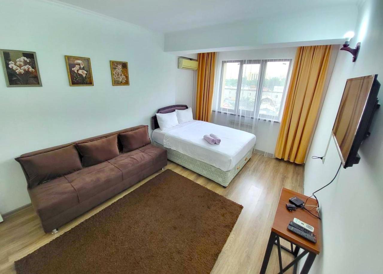 Appartments " Zhetysu-4" Ałma Ata Zewnętrze zdjęcie