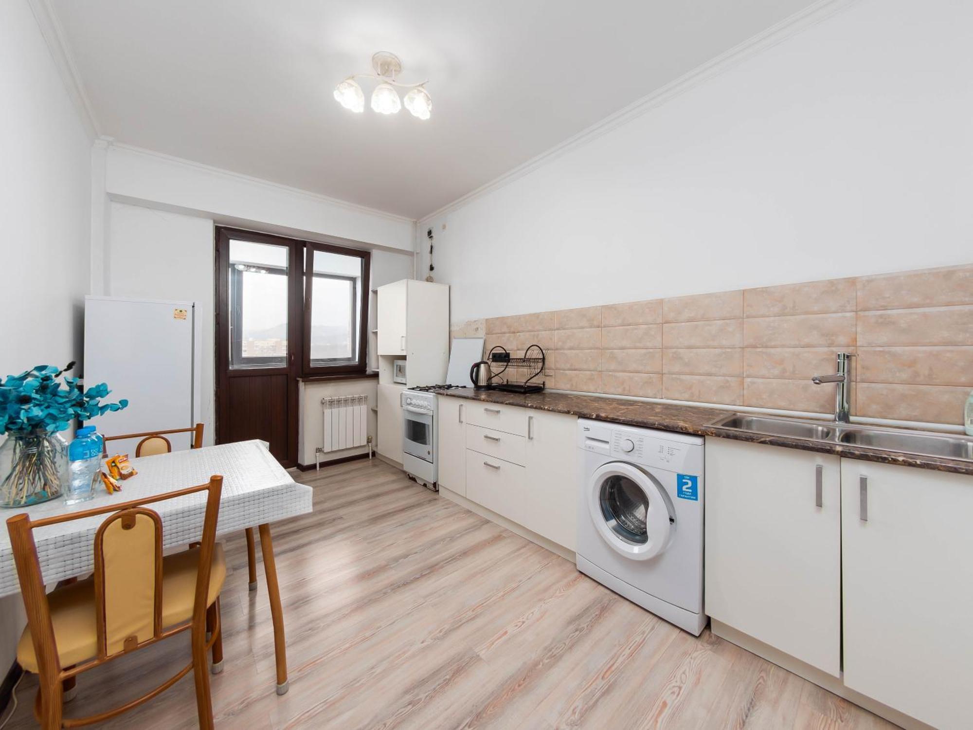 Appartments " Zhetysu-4" Ałma Ata Zewnętrze zdjęcie