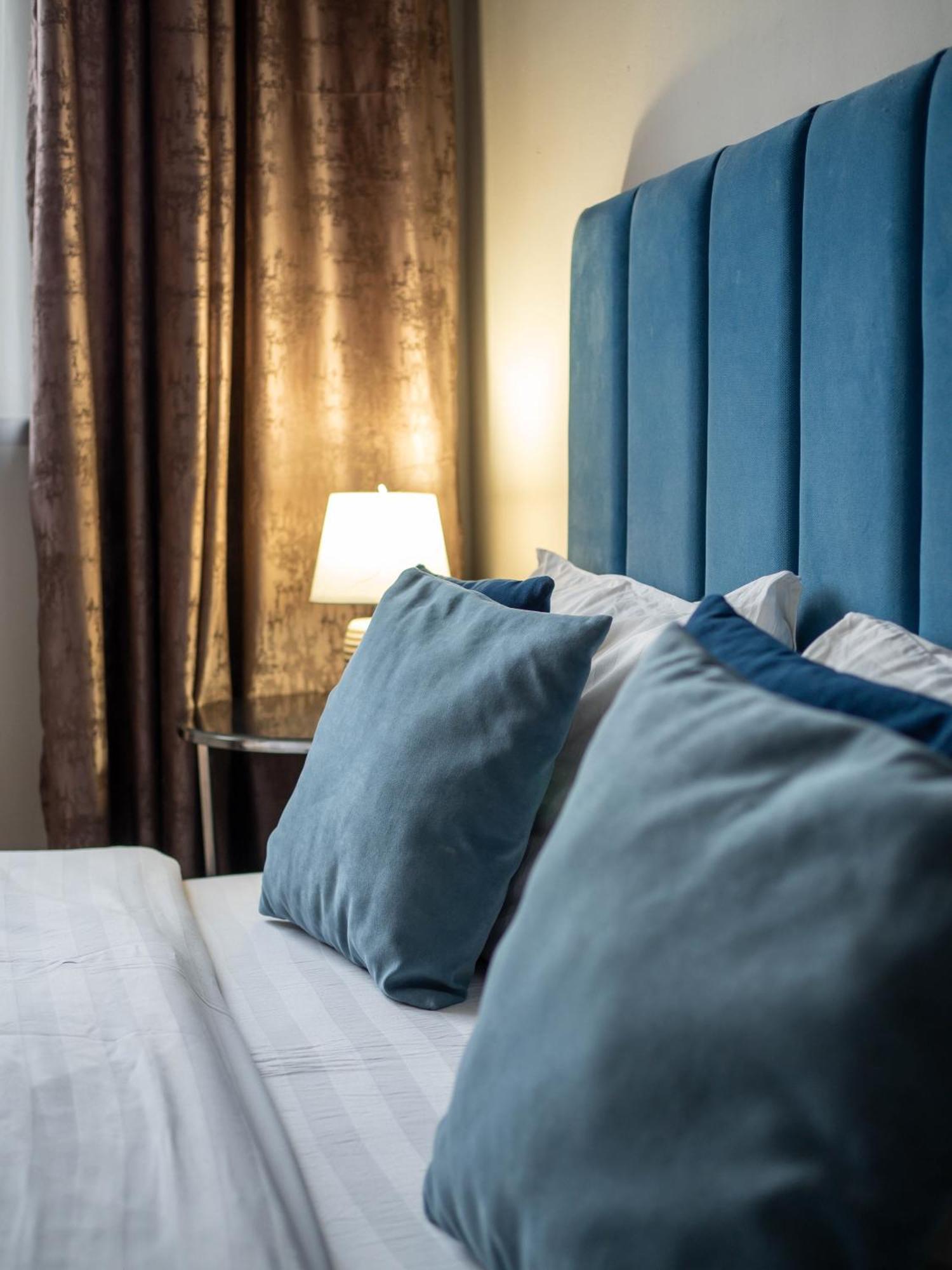 Appartments " Zhetysu-4" Ałma Ata Zewnętrze zdjęcie